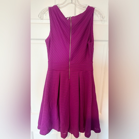 Jennifer Lopez Spring Dress - Picture 2 of 5